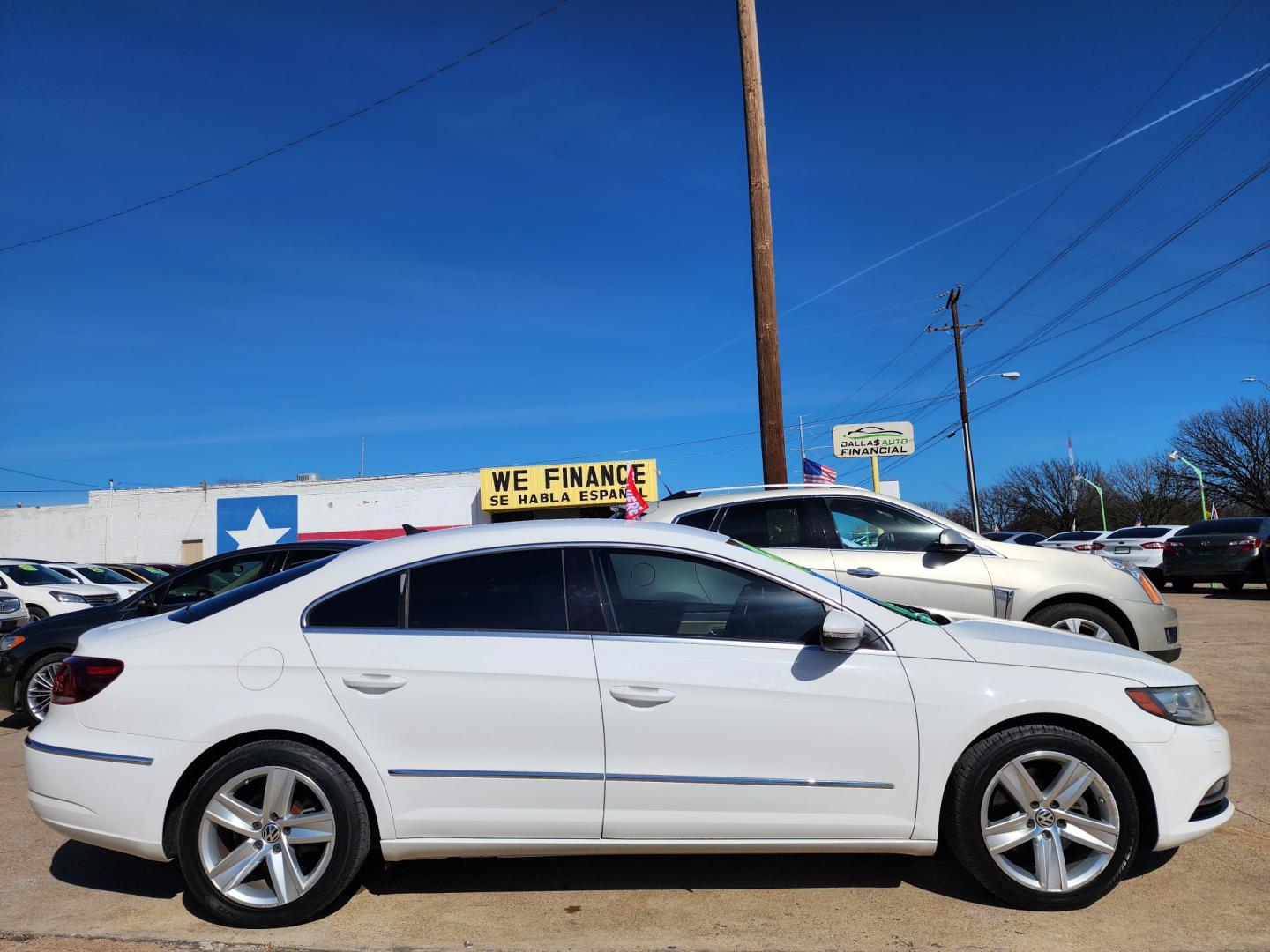 2013 WHITE Volkswagen CC Sport w/Lighting Package (WVWBN7AN9DE) with an 2.0L L4 DOHC 16V TURBO engine, 6-Speed Automatic transmission, located at 2660 S.Garland Avenue, Garland, TX, 75041, (469) 298-3118, 32.885551, -96.655602 - Photo#2